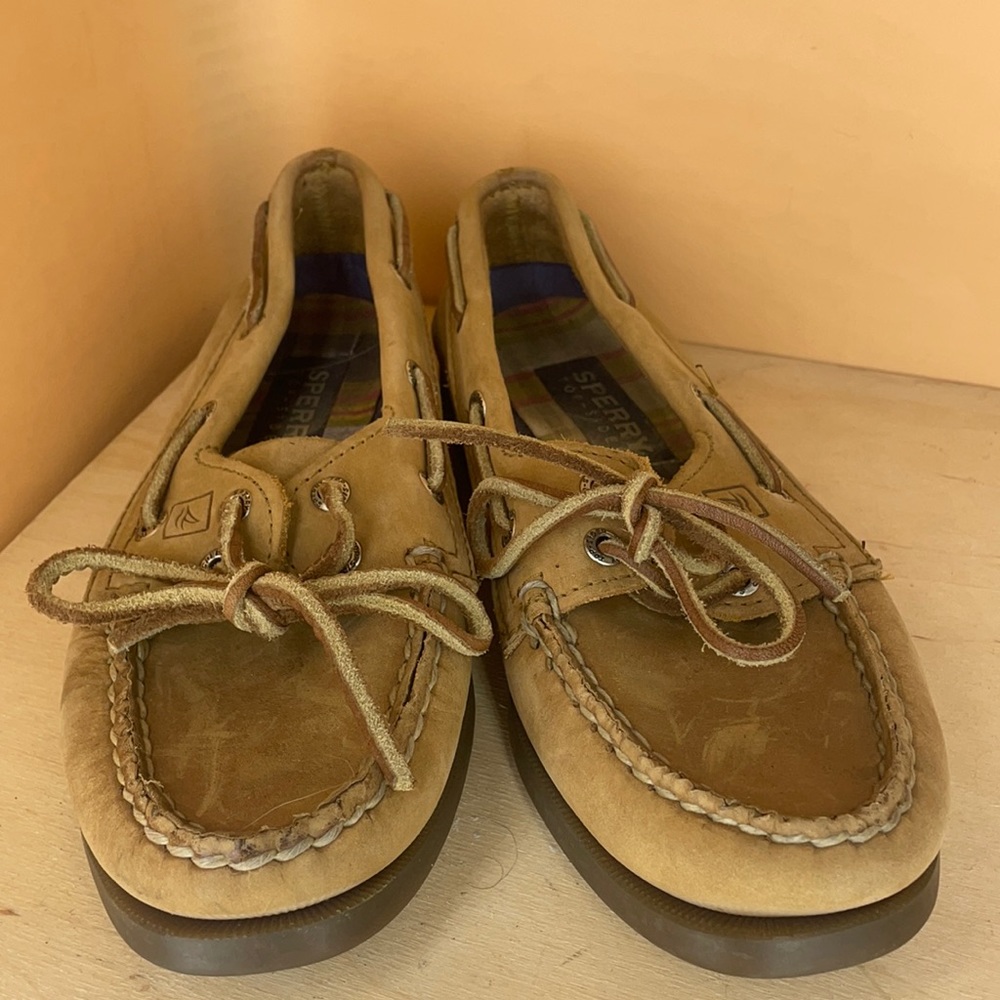 Women’s Sperry’s Authentic Leather Original 2-Eye Boat Shoe Size 5